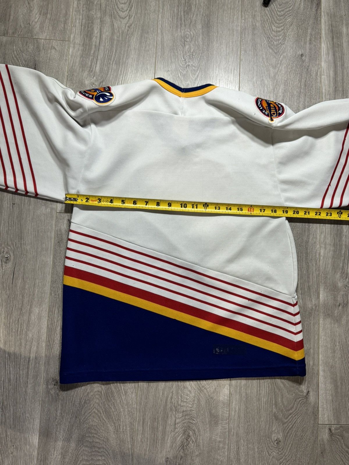 Ccm × Vintage Vintage St Louis Blues Jersey Small CCM Mens White Maska Size US S / EU 44-46 / 1 - 11 Thumbnail