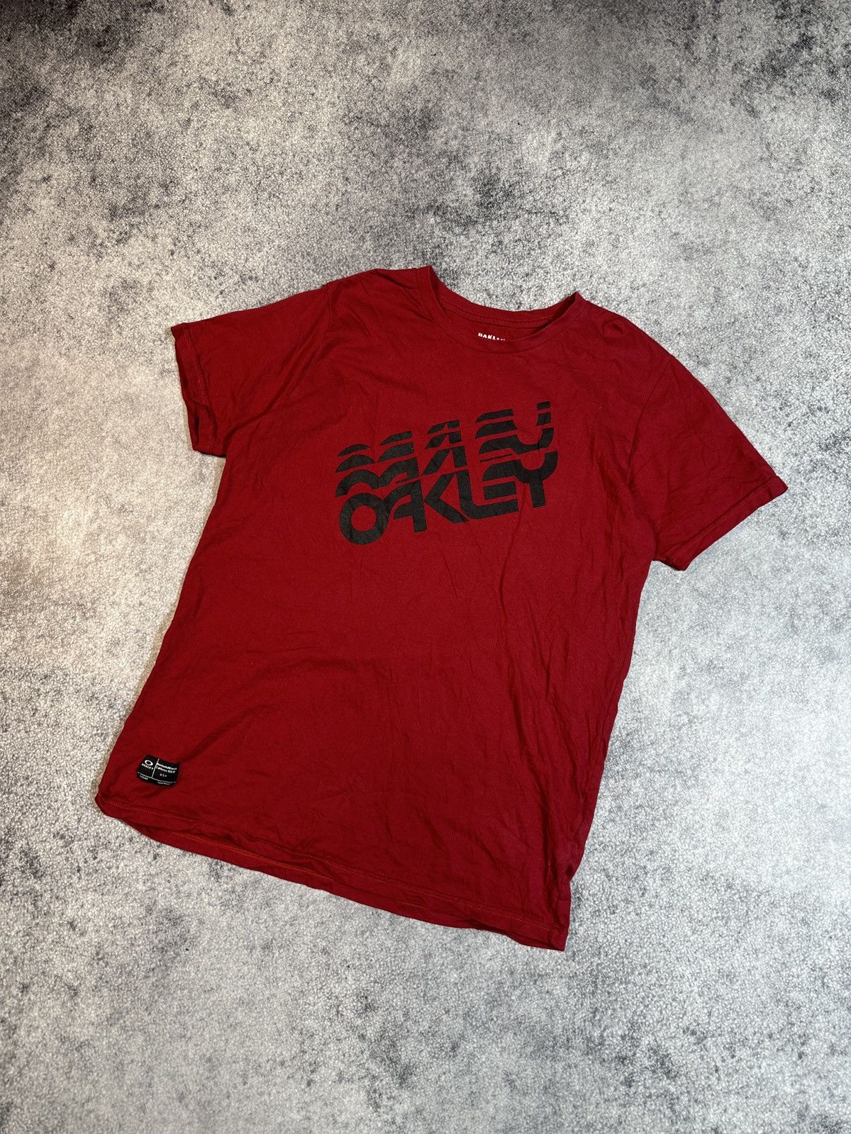 Oakley Vintage Oakley Logo T-shirt Avant Garde USA Style Rare VTg L Size US M / EU 48-50 / 2 - 1 Thumbnail