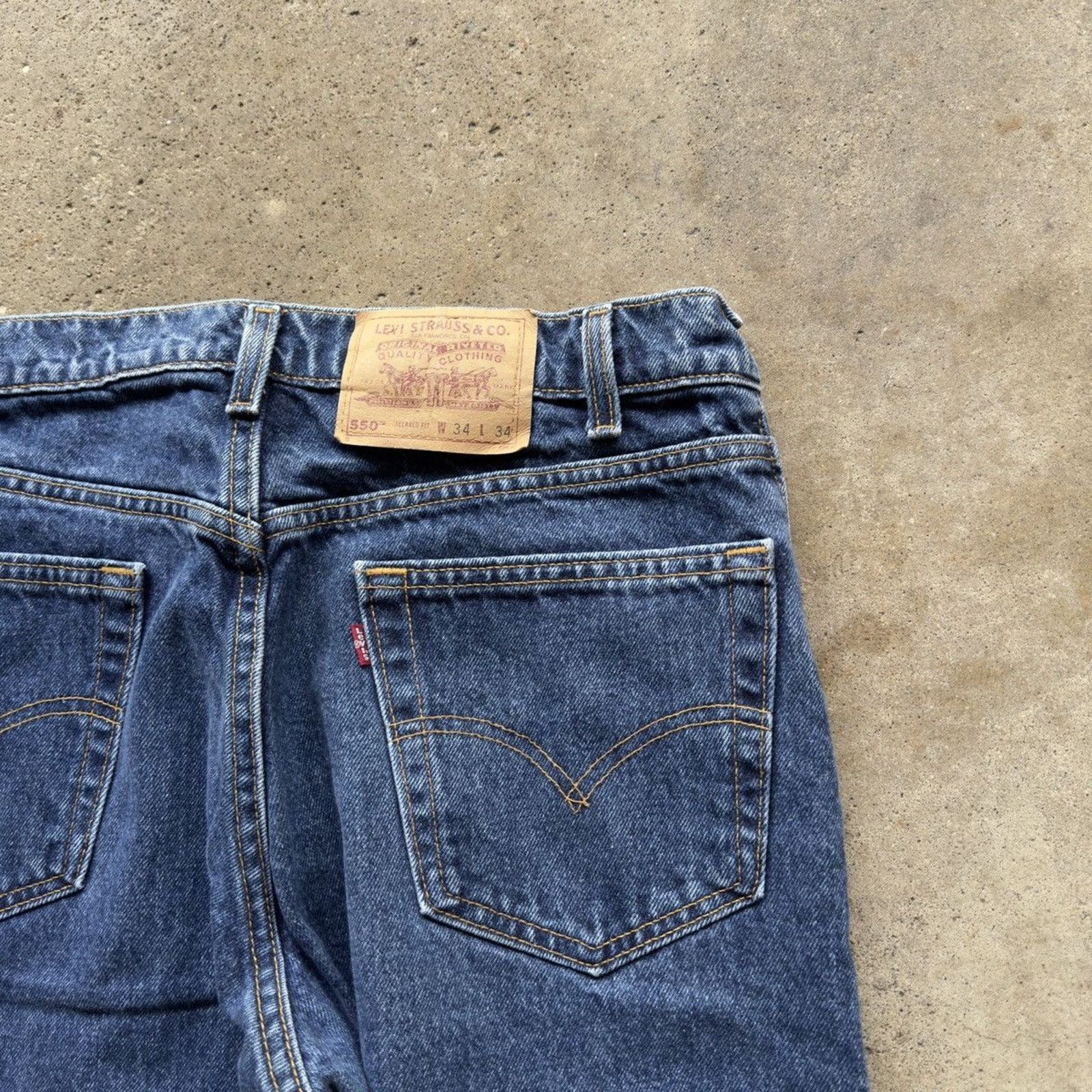 Vintage Vintage 90s Levi's 550 Made in USA Jeans Dark Wash Size US 33 - 5 Thumbnail