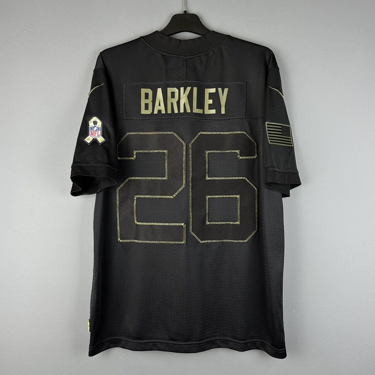 Nike Salute to Service New York Giants Jersey Saquon Barkley Size US L / EU 52-54 / 3 - 15 Thumbnail