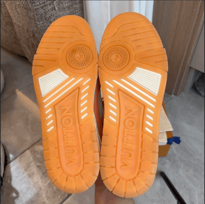 Louis Vuitton Louis Vuitton low-top sneakers 41.5 Size US 8.5 / EU 41-42 - 4 Thumbnail