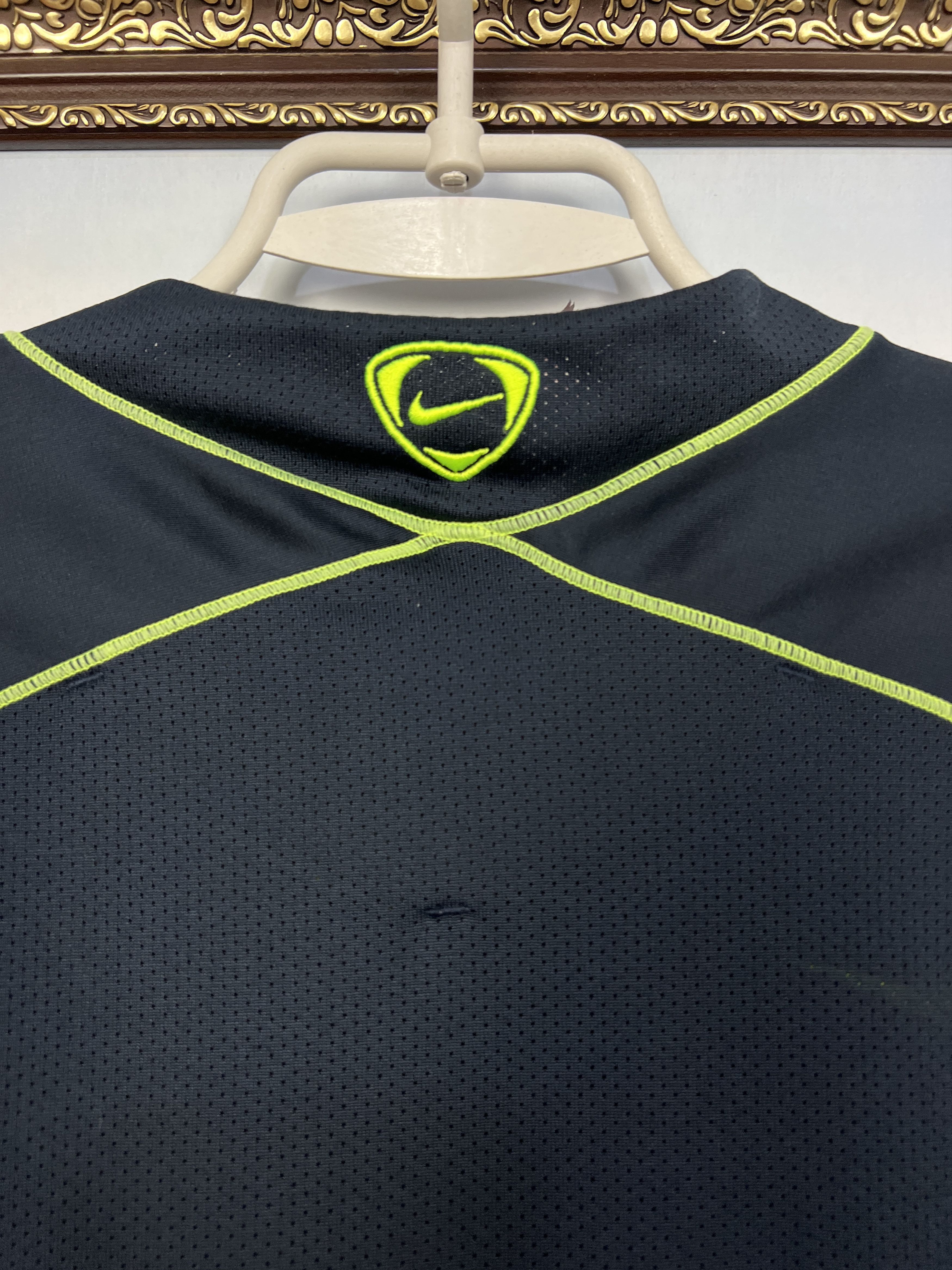 Nike Vintage Nike FC Barcelona Football Shirt Train Tee Jersey Size US M / EU 48-50 / 2 - 12 Thumbnail