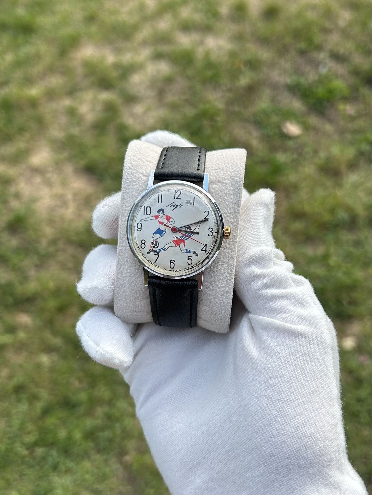 Vintage Vintage Watch Luch USSR Soviet Mechanical 1980s Size ONE SIZE - 12 Thumbnail