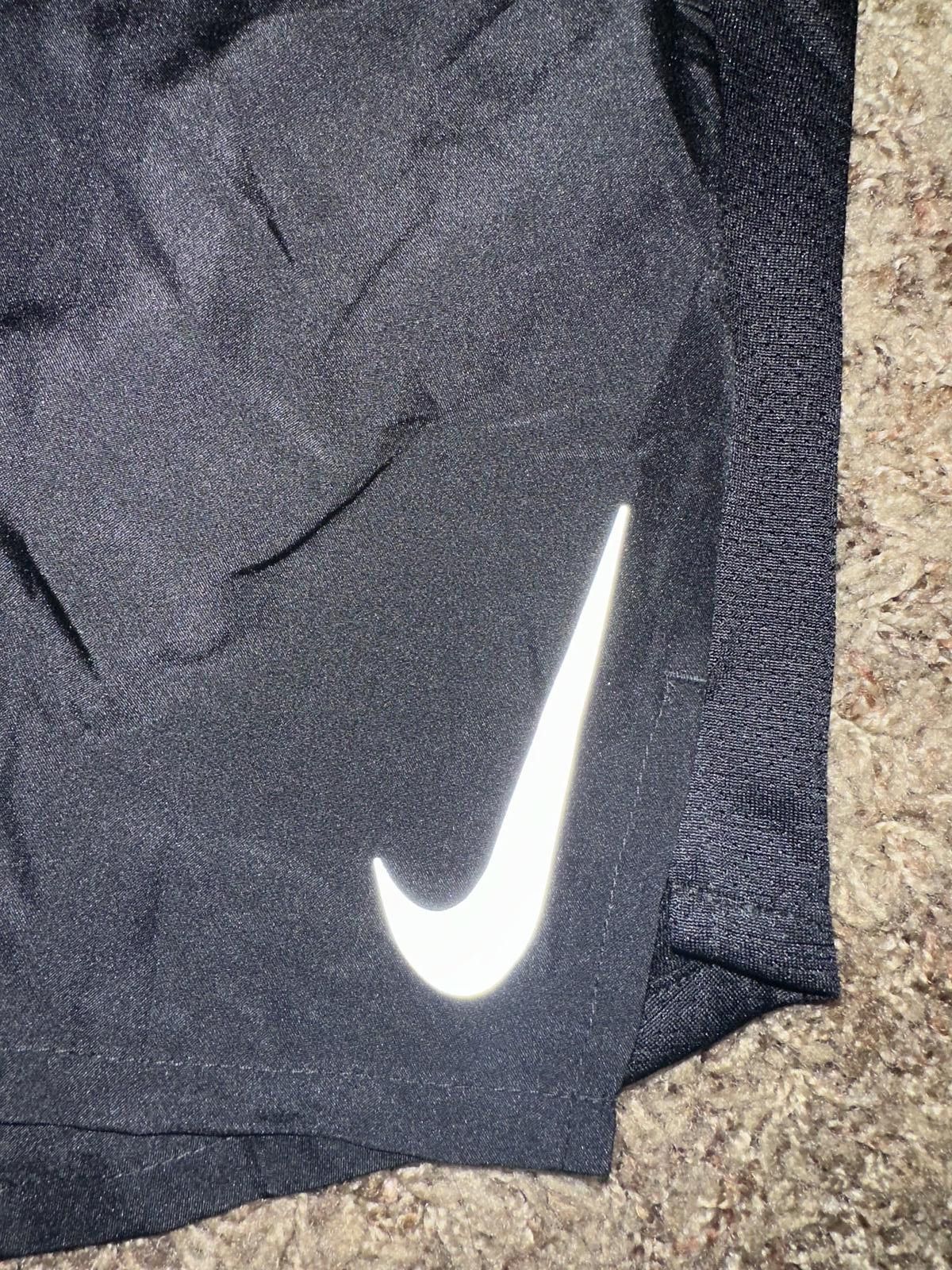 Nike Nike Men’s Stride Dri-FIT 7" Brief-Lined Running Shorts Size US 30 / EU 46 - 4 Thumbnail