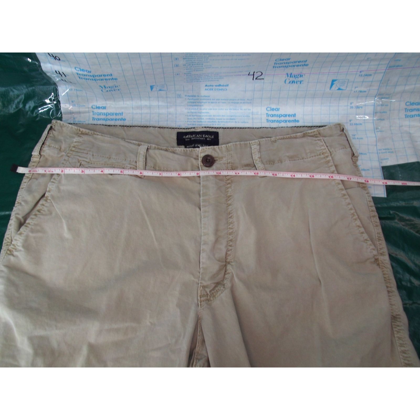 American Eagle Outfitters American Eagle Khaki Shorts Size 33 Next Flex Long Length Size US 33 - 4 Thumbnail