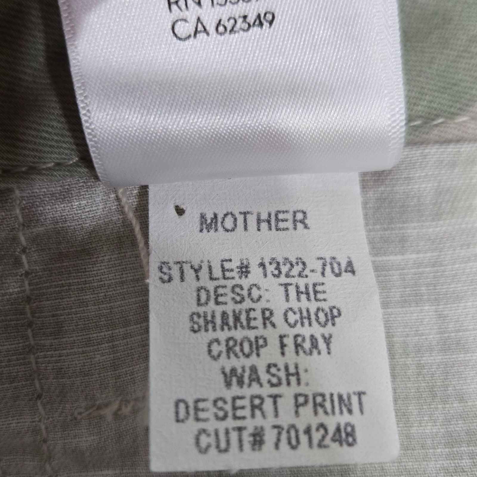 MOTHER Mother Shaker Chop Crop Fray Green Camo Pants Size 27 Size 27" / US 4 / IT 40 - 8 Thumbnail