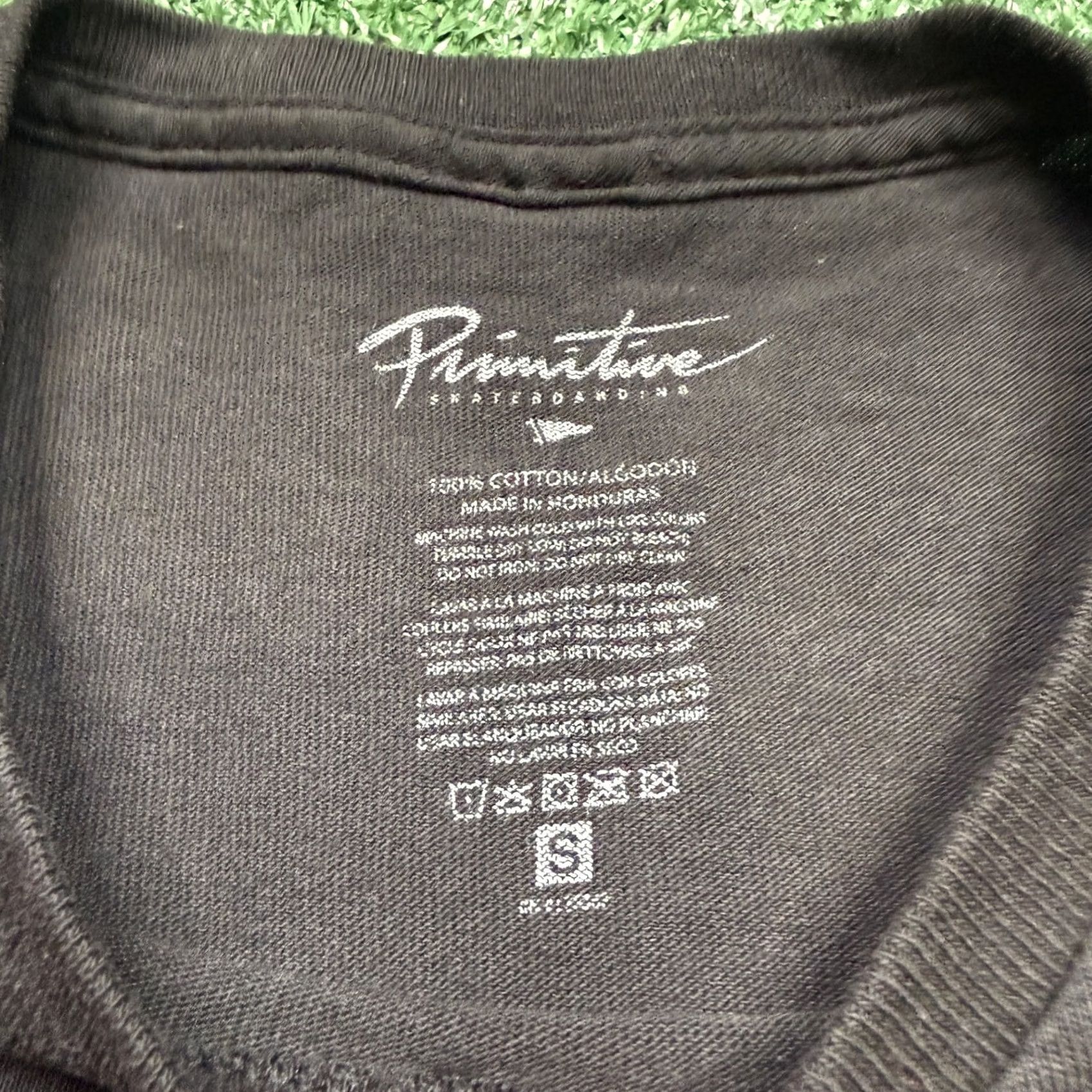 Primitive Primitive Graphic T Shirt Women's S Black Short Sleeve Streetwear Tee Size S / US 4 / IT 40 - 4 Thumbnail