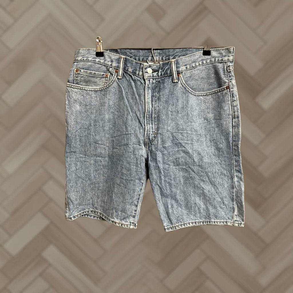 Levi's Levi's 505 Jean Shorts Mens Size 36 Blue Denim Bermuda Mid Rise 5-Pocket 10in Inseam Regular Fit shirt? Size US 36 / EU 52 - 1 Thumbnail