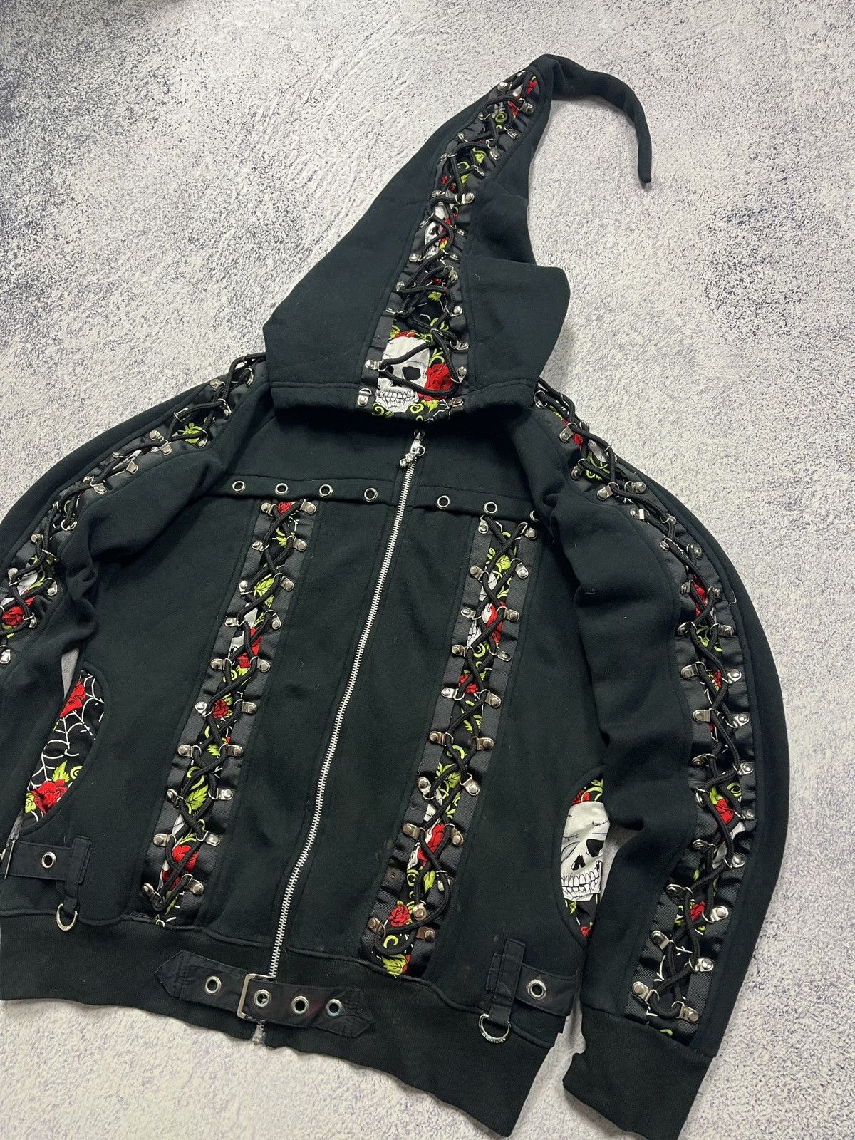 Japanese Brand Ghotic Emo Skull Logo Roses Laced Zip Hoodie Japanese Style Size US S / EU 44-46 / 1 - 5 Thumbnail