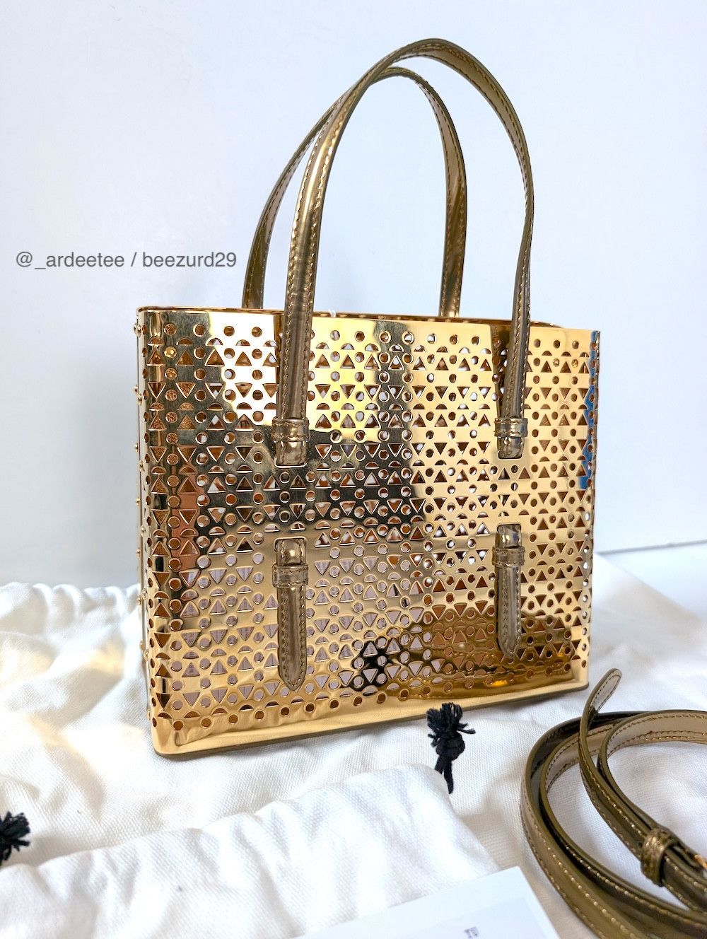 Alaia *NEW* SMALL MINA 20 METAL & LEATHER GOLD BAG Size ONE SIZE - 7 Thumbnail