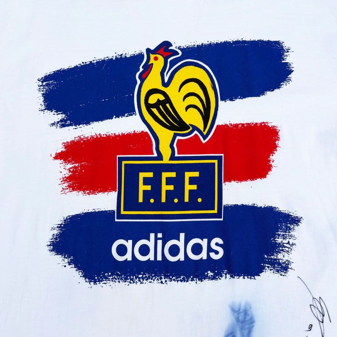 Adidas Adidas World Cup France 1990s Vintage Players Signed T-Shirt Size US XL / EU 56 / 4 - 3 Thumbnail