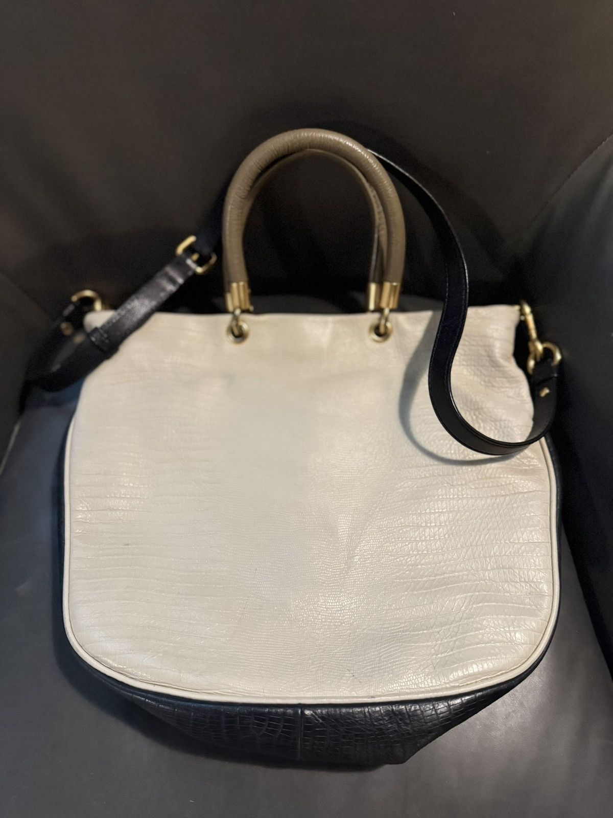 Marc by Marc Jacobs Too Hot to Handle Tri-Color Lizard Embossed Leather Handbag Size ONE SIZE - 7 Thumbnail