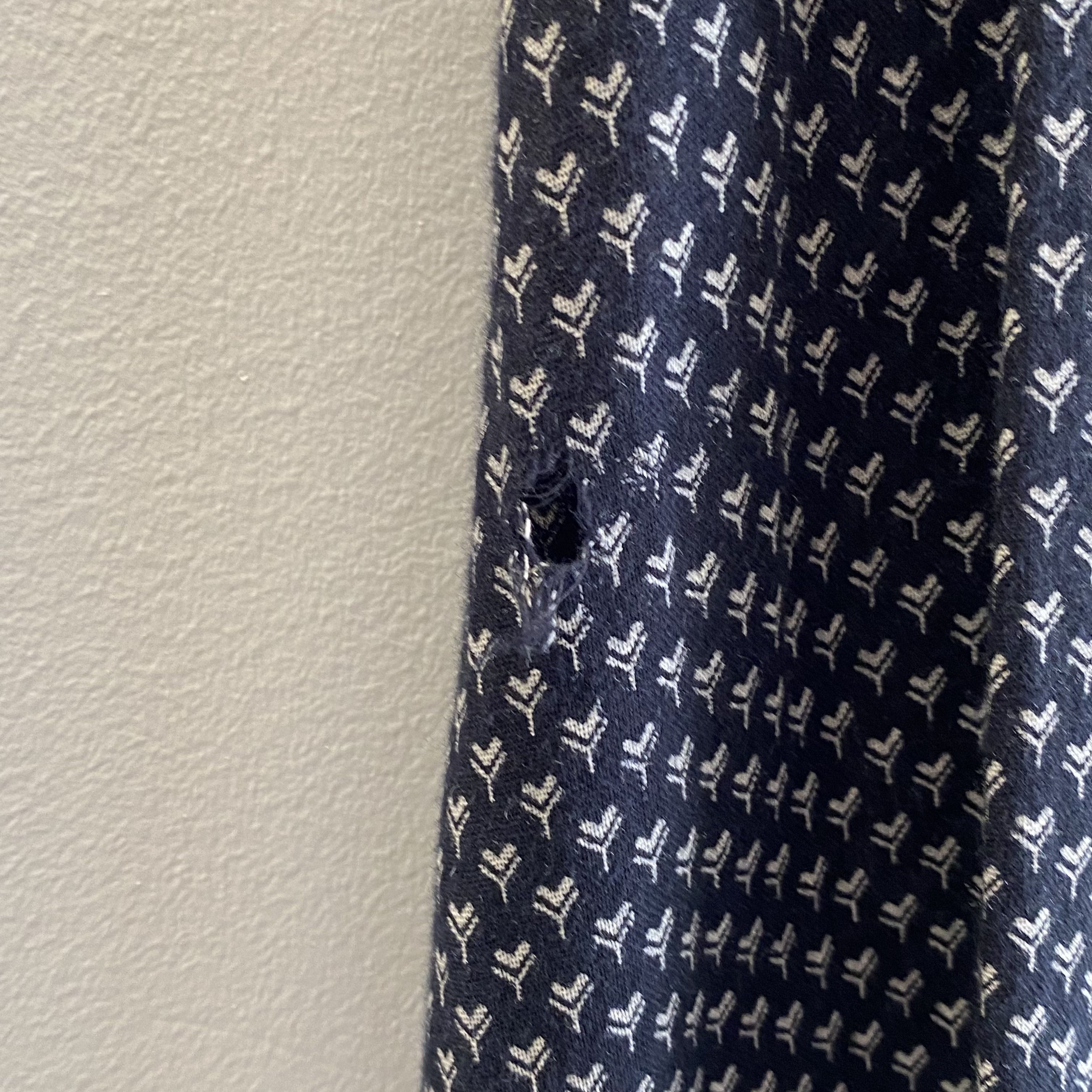 Saint Laurent Paris Saint Laurent Paris 16SS All-Over Print Shirt Size US S / EU 44-46 / 1 - 6 Thumbnail