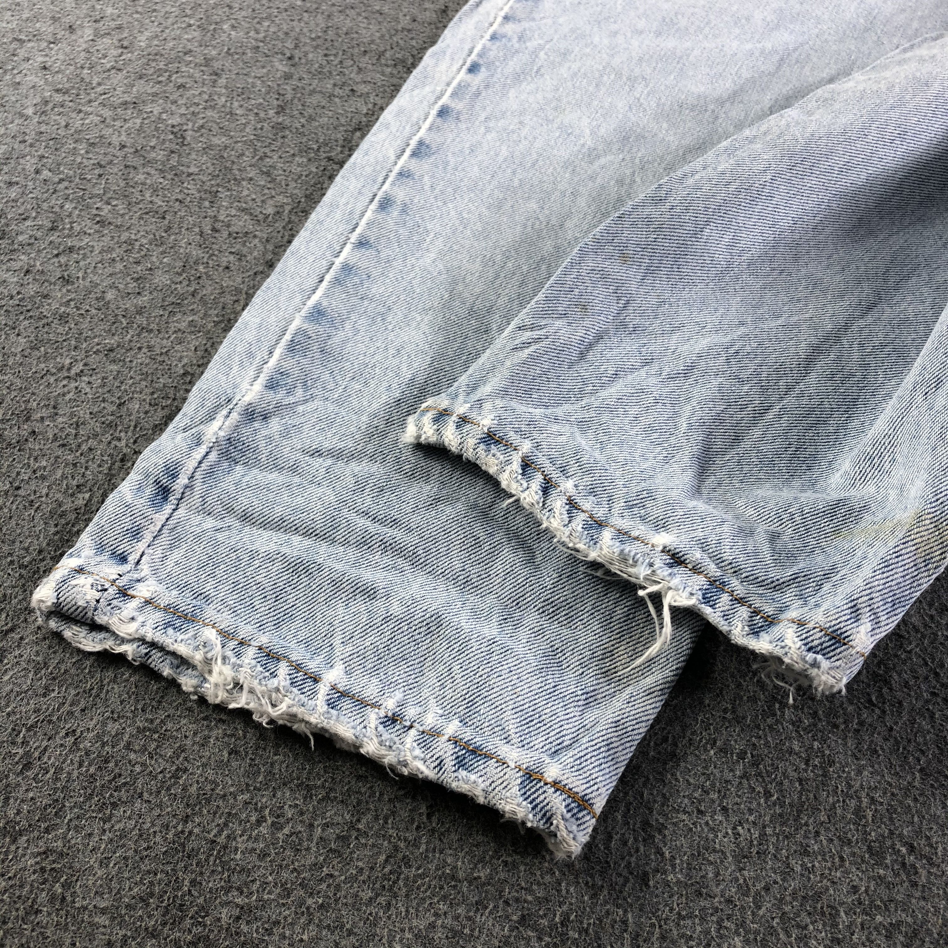Levi's 90s Vintage Light Wash Levis 551 Jeans-J3310 Size US 31 - 6 Thumbnail