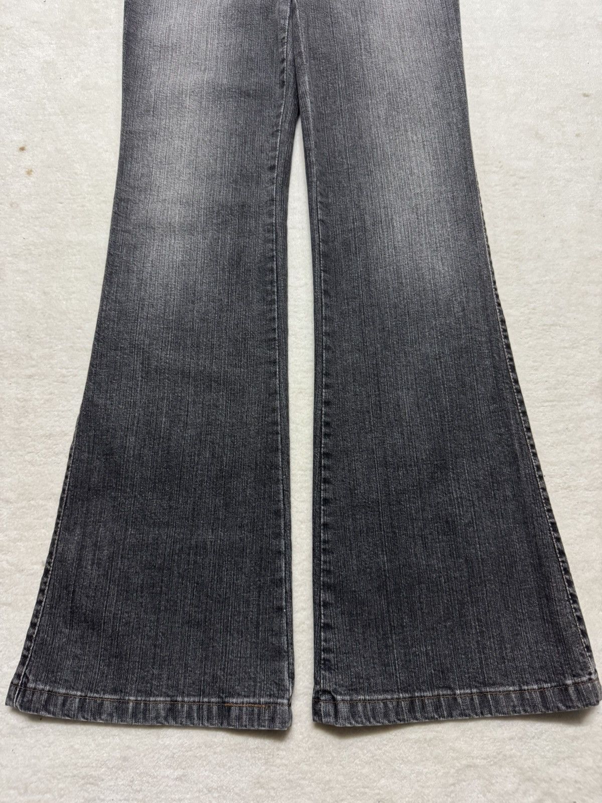 Tornado Mart VINTAGE 2000s JAPANESE BELL BOTTOM CRAZY FADED VERY RARE Size US 28 / EU 44 - 2 Thumbnail