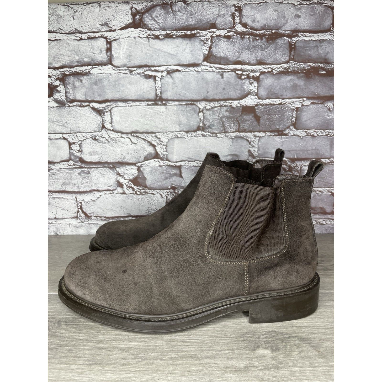 Barneys New York Brown Suede Leather Chelsea Desert Boots Sh
