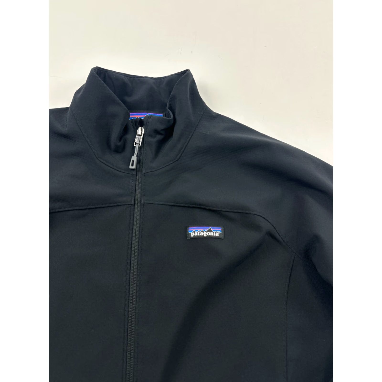 Patagonia Patagonia Jacket Womens Medium Black Adze Soft Shell Full Zip Logo Pockets Regular Fit Outdoor Fall Winter (Jacket) Size M / US 6-8 / IT 42-44 - 4 Thumbnail