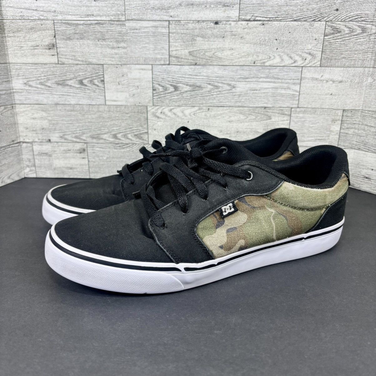 DC DC ANVIL CANVAS TX SE SKATE TRAINERS MEN SHOES BLACK/ Size US 12 / EU 45 - 1 Thumbnail
