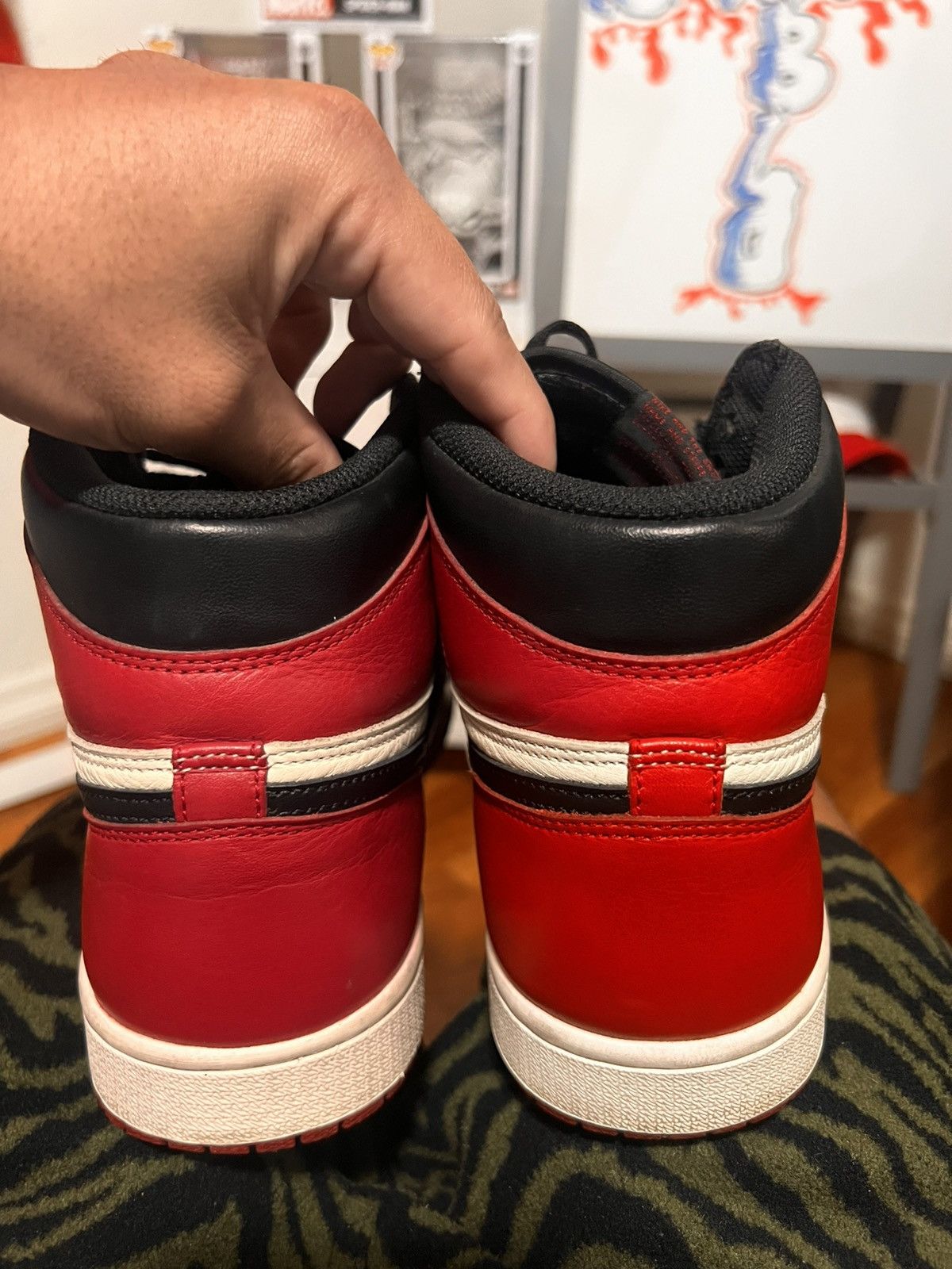 Jordan Brand Jordan 1 Retro High Bred Toe Size US 10 / EU 43 - 6 Thumbnail