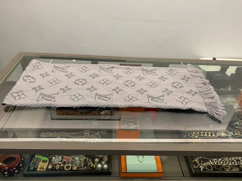 Louis Vuitton Louis Vuitton Logomania Silk Wool Scarf- Size ONE SIZE - 4 Thumbnail