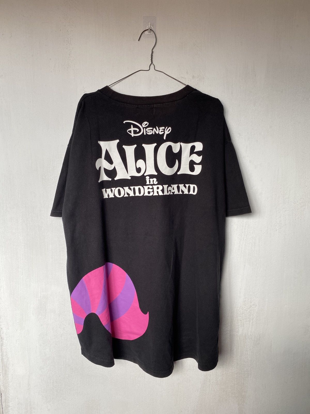 Disney Vintage 00s Disney Alice In Wonderland Movie Tshirt Size US L / EU 52-54 / 3 - 2 Thumbnail