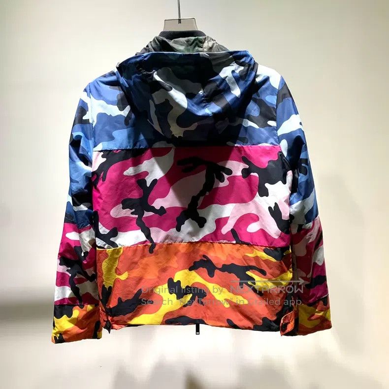 Valentino Valentino Wear a camouflage jacket on both sides Size M / US 6-8 / IT 42-44 - 8 Thumbnail