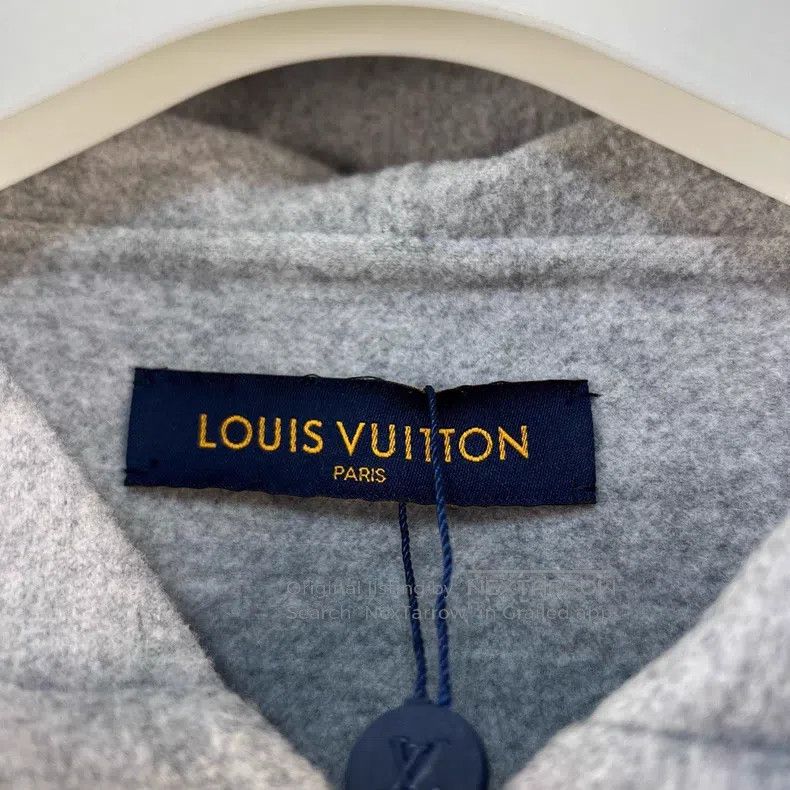 Louis Vuitton Louis Vuitton Solid cashmere-blend hooded sweatshirt Size US L / EU 52-54 / 3 - 4 Thumbnail