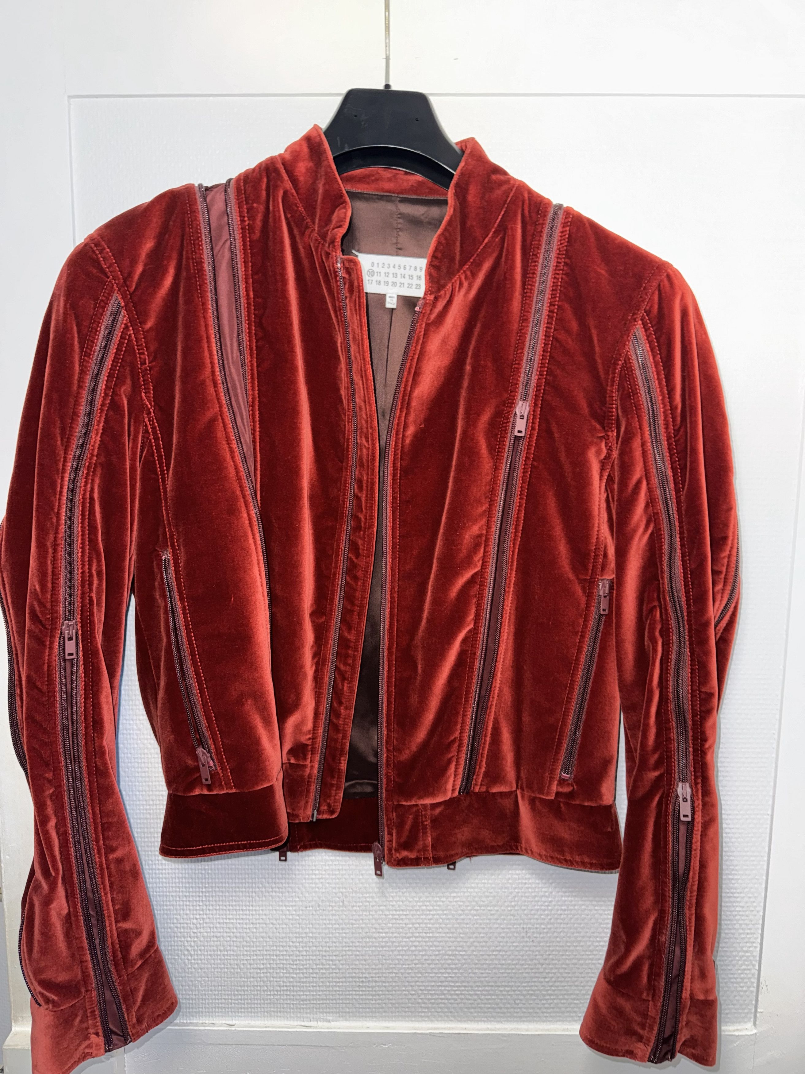 Maison Margiela MM10 red velour zip jacket Size US M / EU 48-50 / 2 - 4 Thumbnail