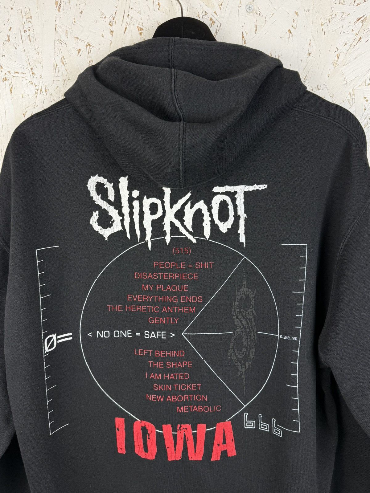 Band Tees Vintage Slipknot Iowa Metal Band Hoodie Black Size ~M Size US M / EU 48-50 / 2 - 7 Thumbnail