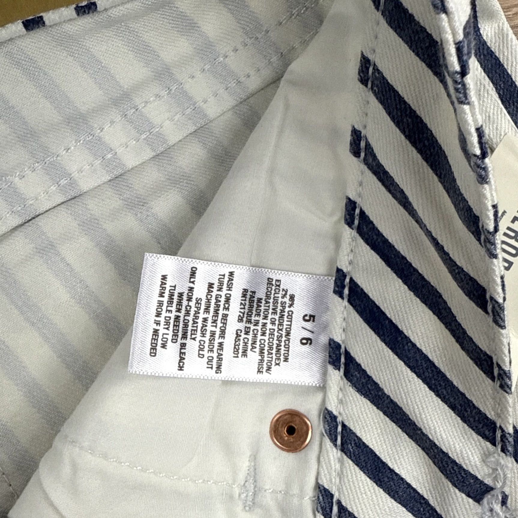 Vintage Aeropostale Shorts Striped Blue/White Shorty Low Rise Size 5/6 NEW Size 27" / US 4 / IT 40 - 2 Thumbnail