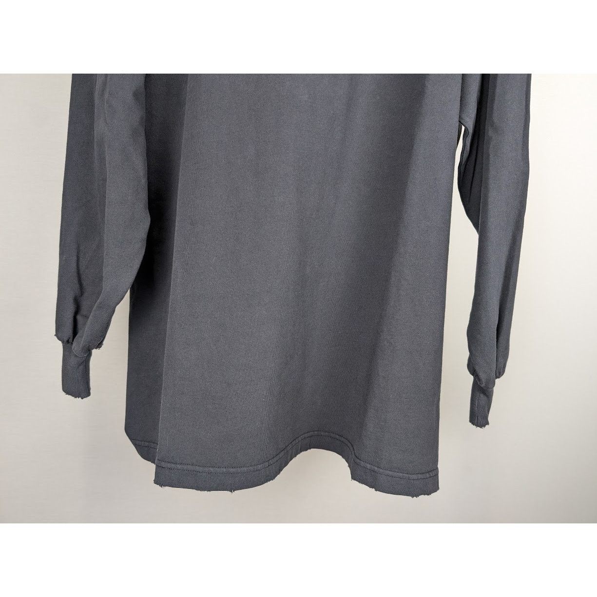 Balenciaga o1rshd1 Long Sleeve T-Shirt in Black Size US S / EU 44-46 / 1 - 6 Thumbnail