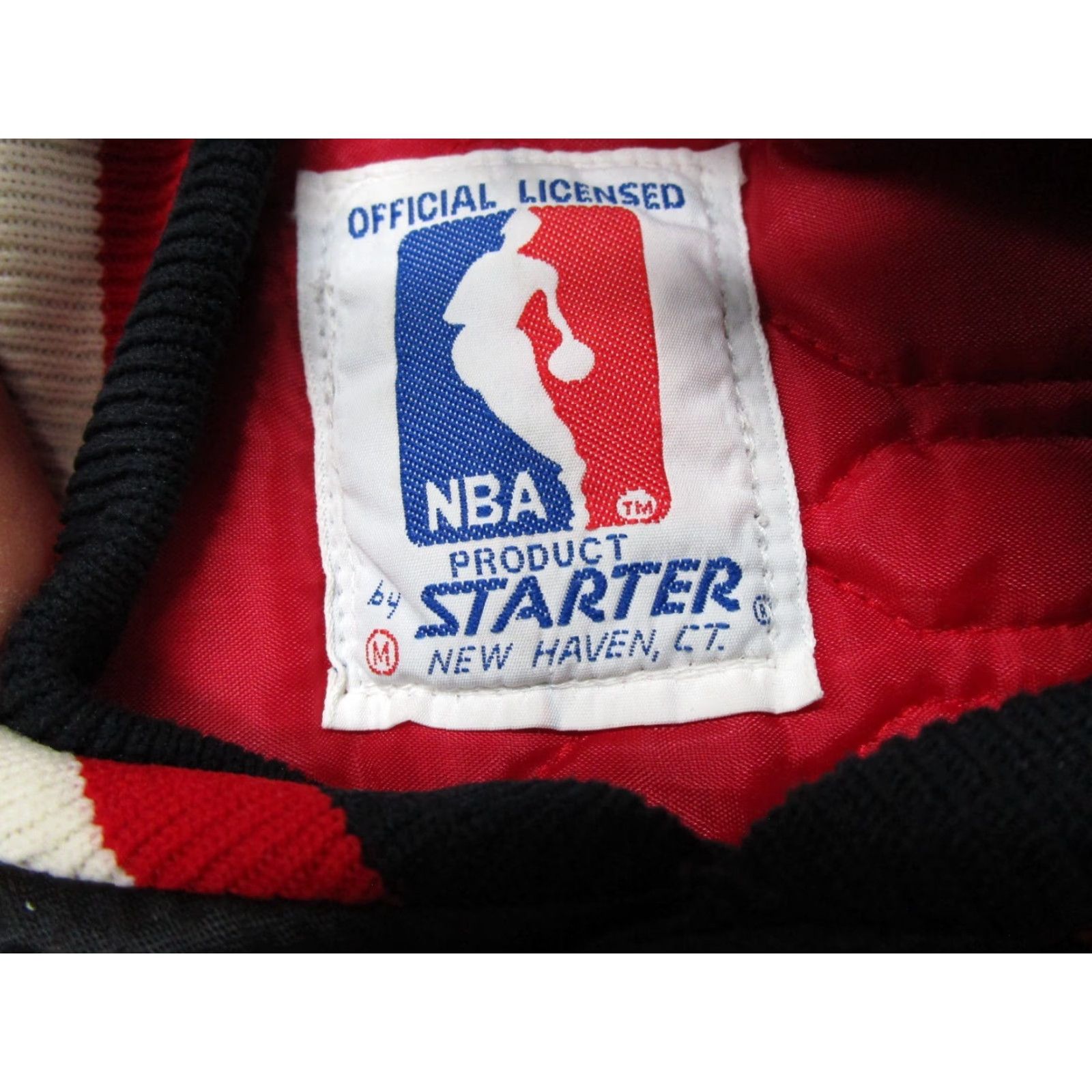 Starter VINTAGE Starter Chicago Bulls Men’s Size M Black 90s Satin Jacket Snap Up Read Size US M / EU 48-50 / 2 - 3 Thumbnail
