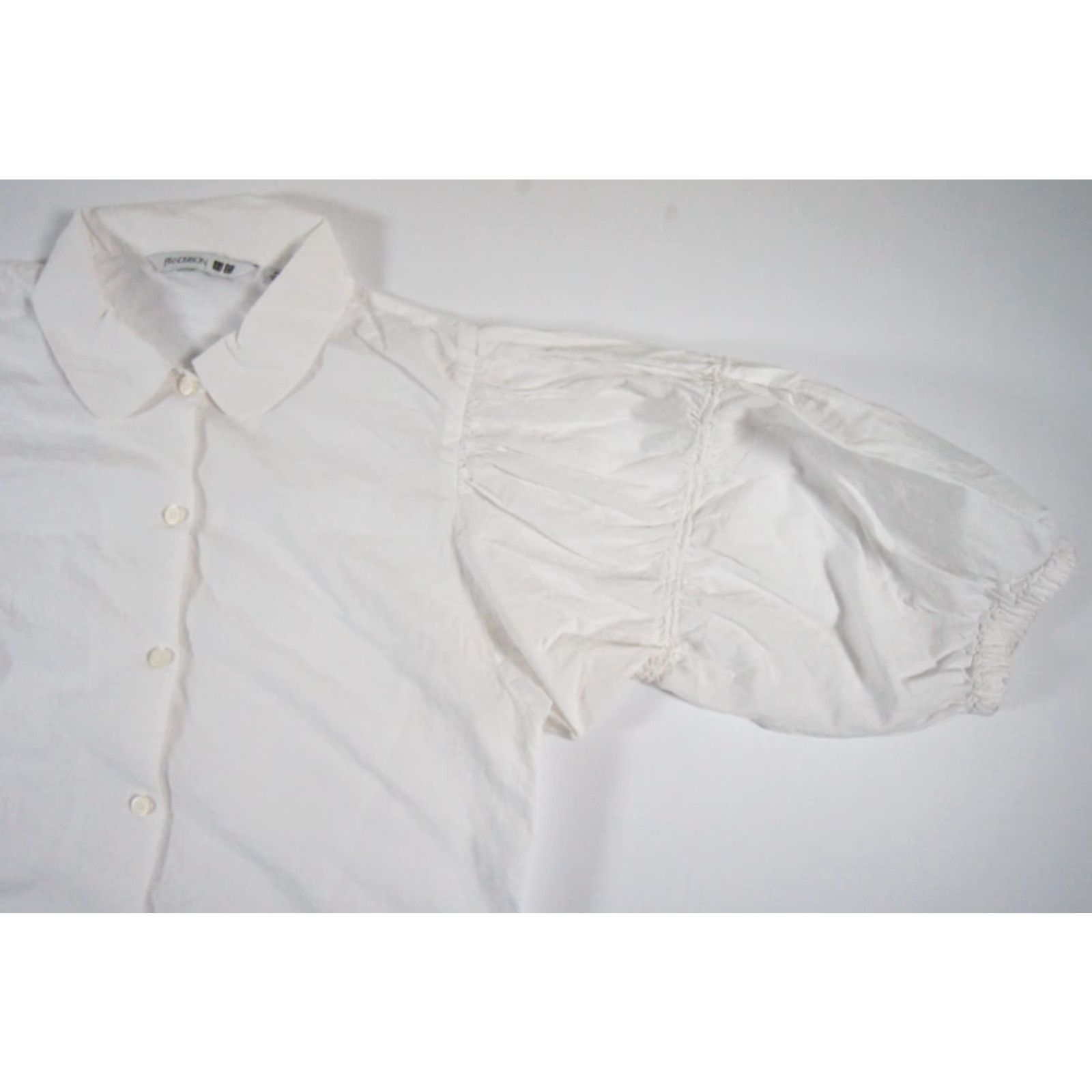 Uniqlo VINTAGE Uniqlo x JW Anderson Women's Balloon Sleeve Button Up Shirt XS White Casual, Formal, Party, Summer Women Size XS / US 0-2 / IT 36-38 - 3 Thumbnail