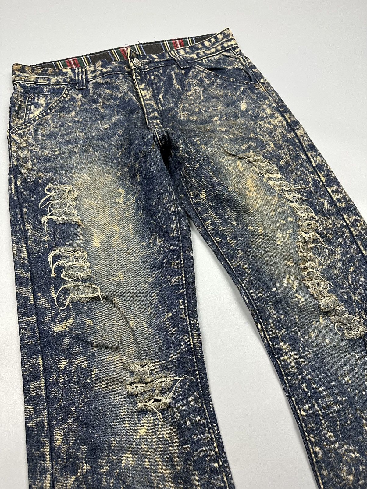 If Six Was Nine × Le Grande Bleu (L.G.B.) Nice Design Distressed Japanese Eevee Acid Washed Jeans Size US 32 / EU 48 - 7 Thumbnail