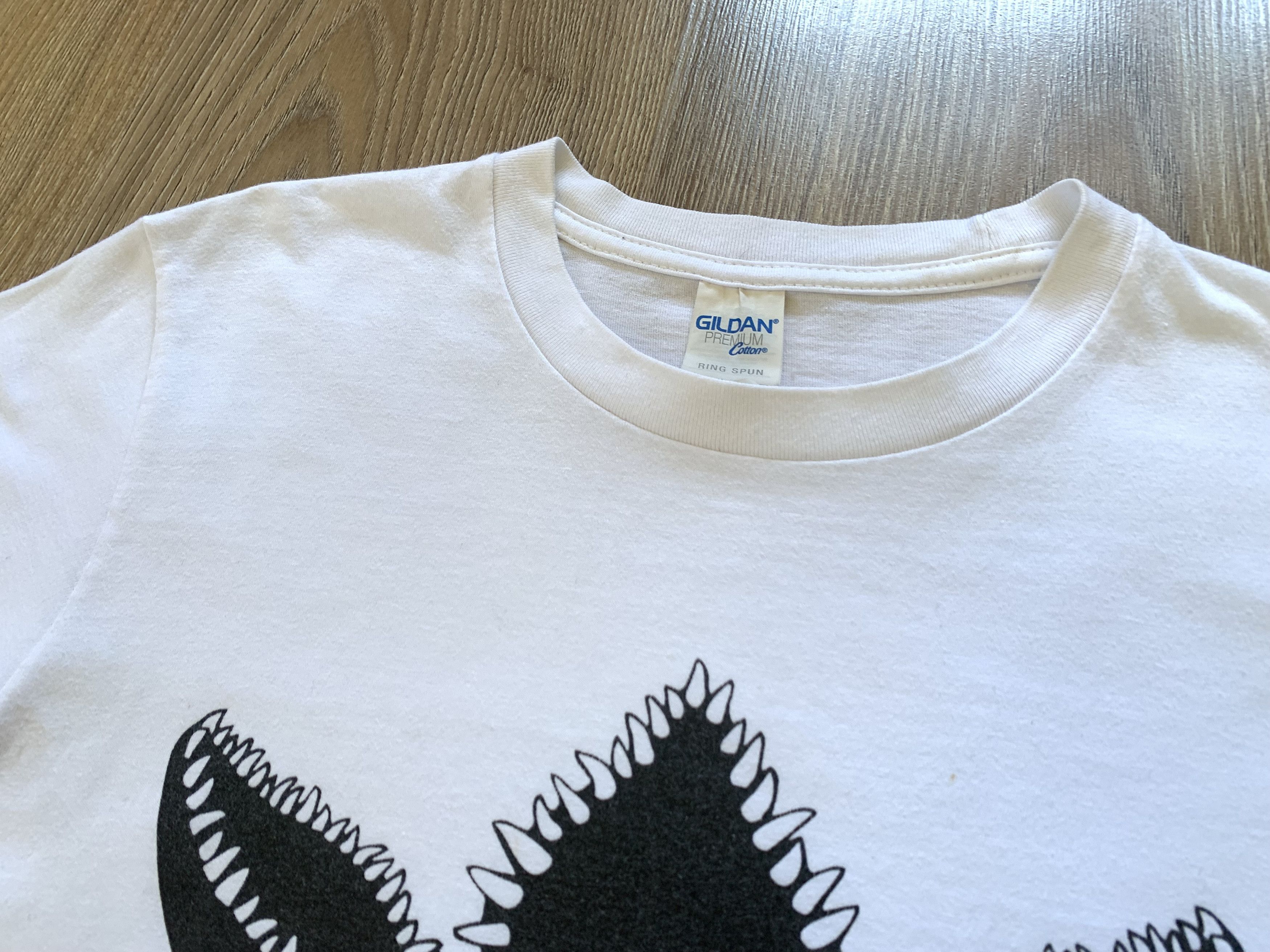 Gildan Gildan Stranger Things The Demogorgon White T-Shirt Size US S / EU 44-46 / 1 - 4 Thumbnail