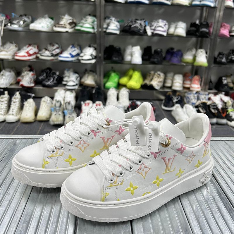 Louis Vuitton Louis Vuitton Time Out Casual Fashion Sneakers 0079 Size US 5 / IT 35 - 1 Thumbnail