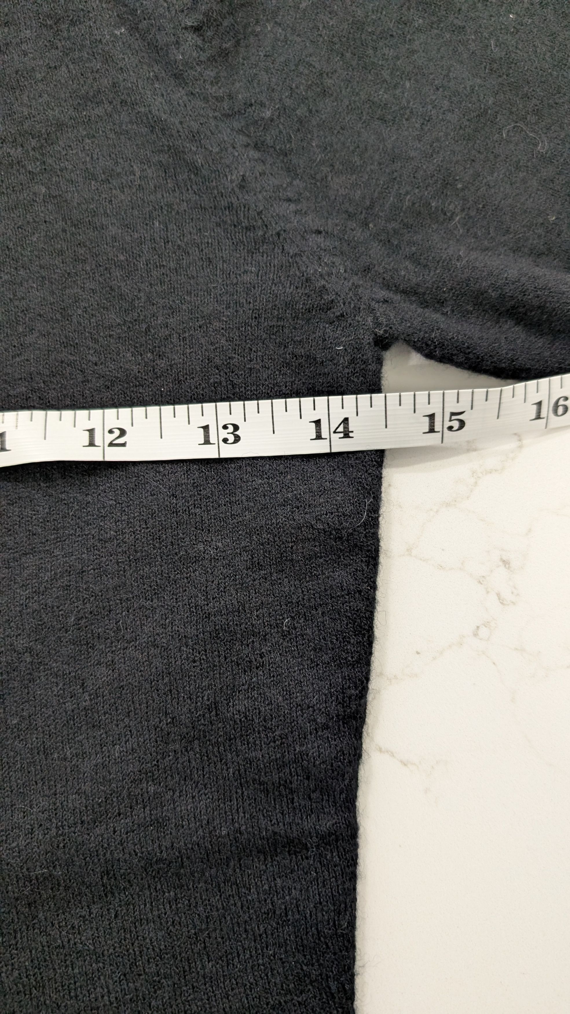 SKIMS Skims Sheer Cashmere Long Sleeve Top Onyx Size XS / US 0-2 / IT 36-38 - 8 Thumbnail
