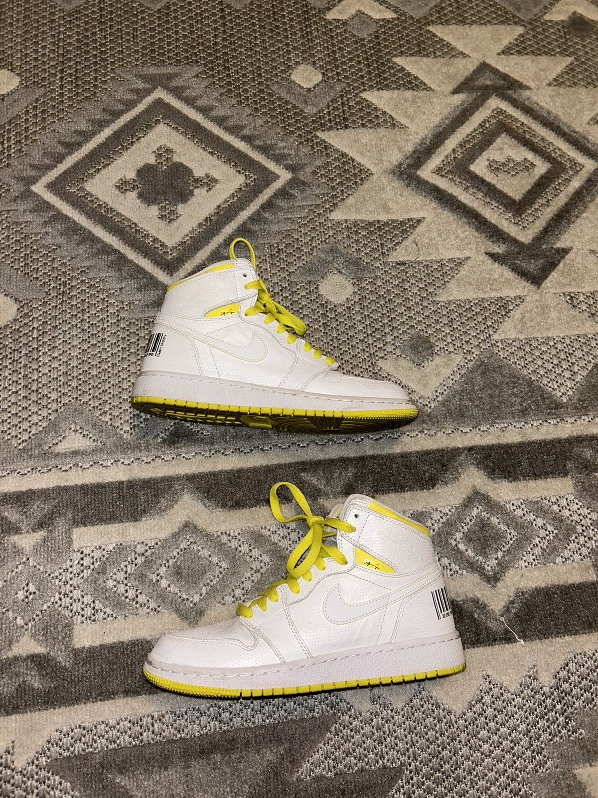 Jordan Brand First class flight Jordan 1 Size US 6 / EU 39 - 3 Thumbnail