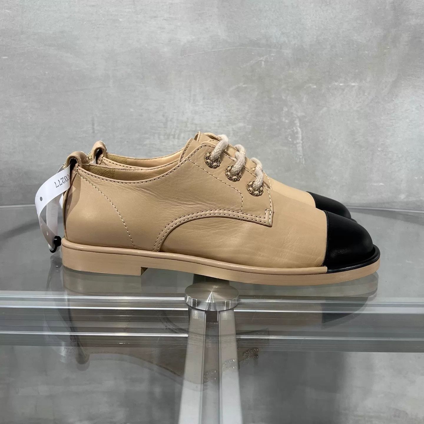 Chanel Chanel nude & black colorblocked Derby shoes size 36 Size US 5.5 / IT 35.5 - 4 Thumbnail