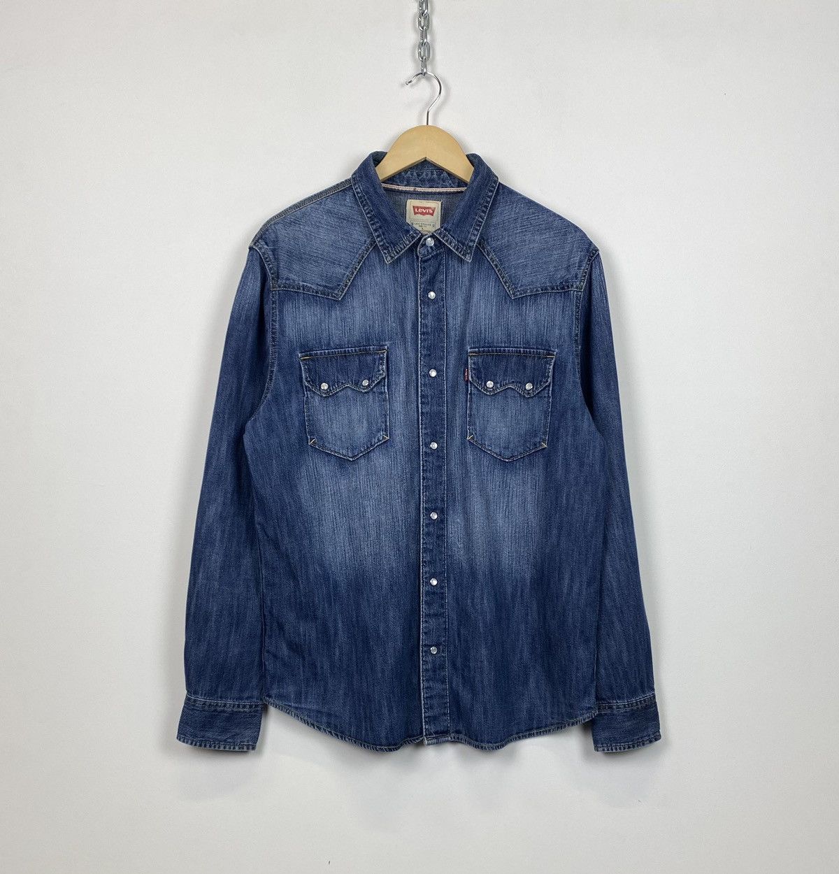 Levi's Vintage Levi’s Navy Blue Denim Shirt Buttons Western Style Size US L / EU 52-54 / 3 - 1 Thumbnail