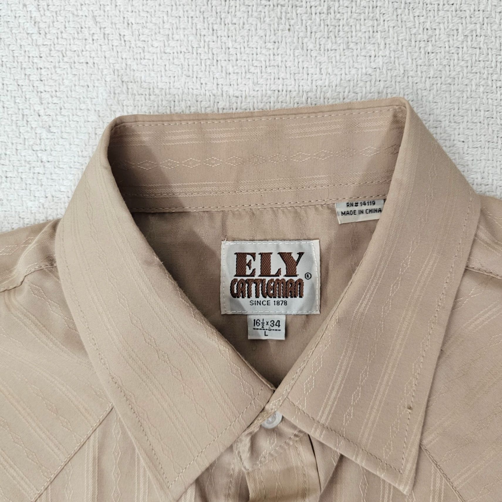 Vintage Ely Cattleman Shirt Mens 16.5 Brown Pearl Snap Western Emboss Button Up Rodeo Size US XL / EU 56 / 4 - 2 Thumbnail
