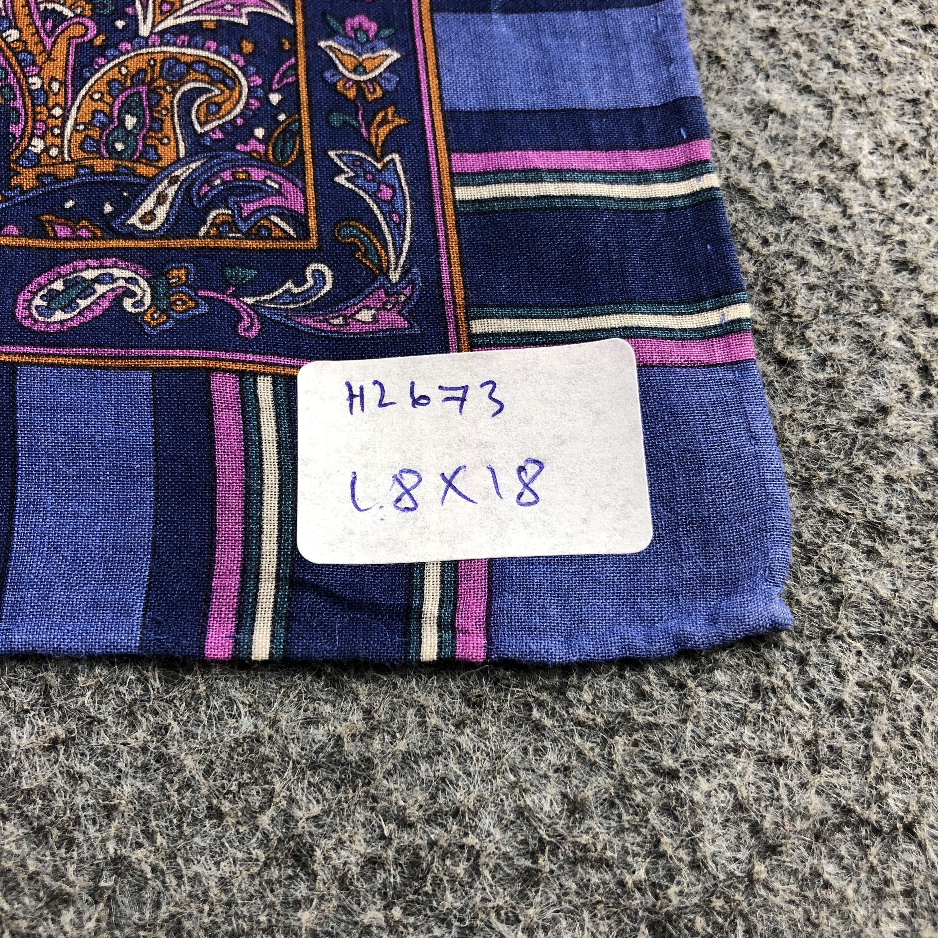 Yves Saint Laurent YSL Paisley Handkerchief Neckerchief Bandana H2673 Size ONE SIZE - 6 Thumbnail