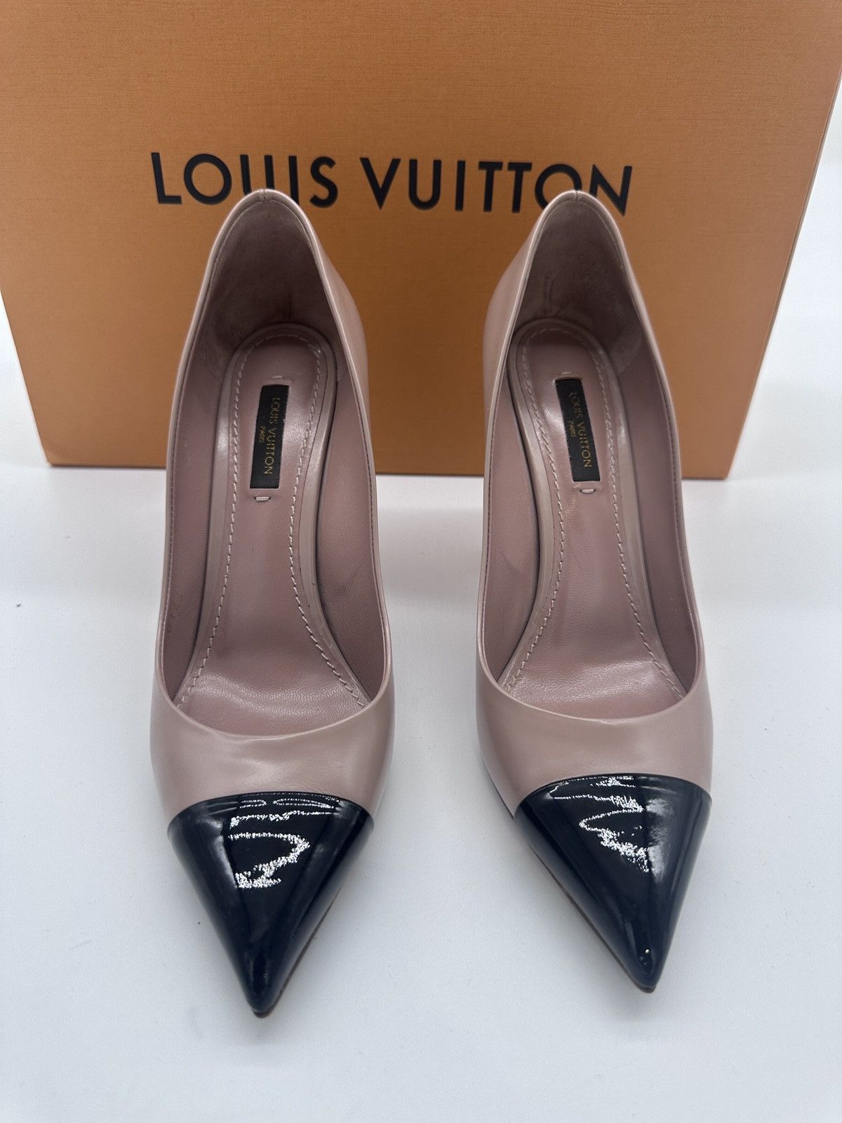 Louis Vuitton Louis Vuitton Patent Leather Heels 38 LV 8 USA w dustbag Size US 8 / IT 38 - 2 Thumbnail