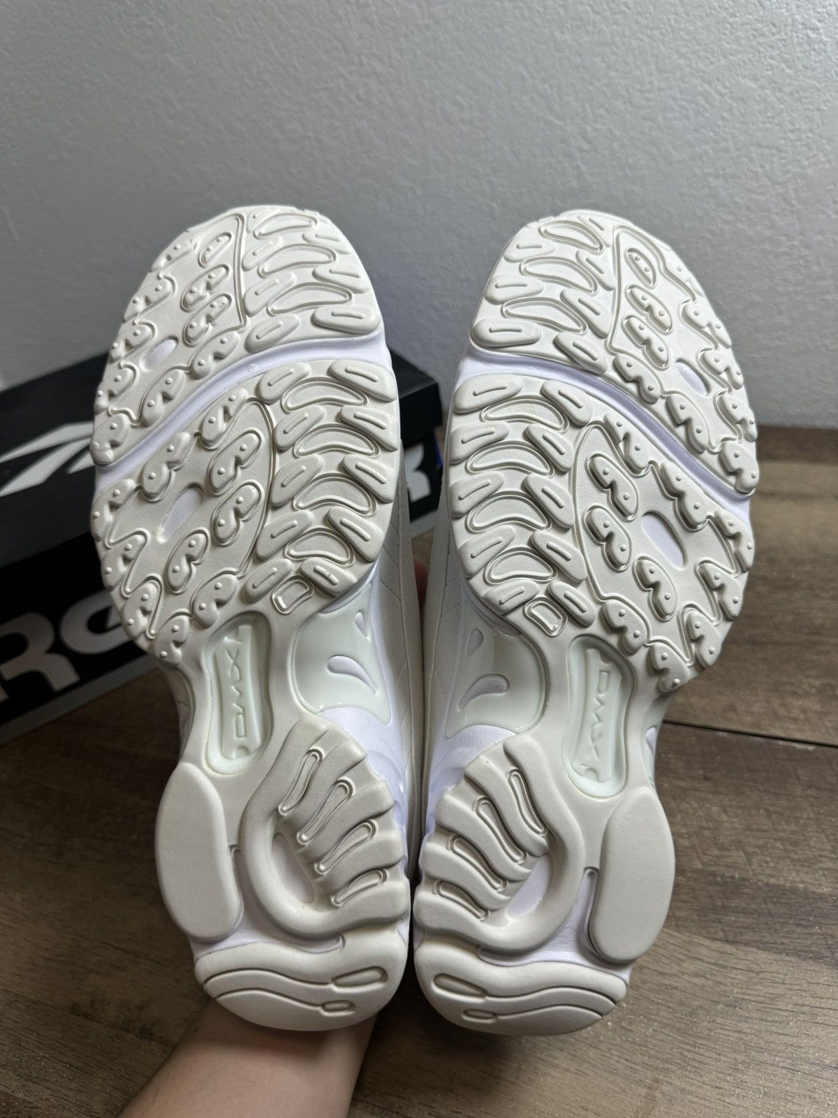 Reebok Reebok Daytona DMX II White Gray Mens Sneakers Size 10.5 NEW Size US 10.5 / EU 43-44 - 6 Thumbnail
