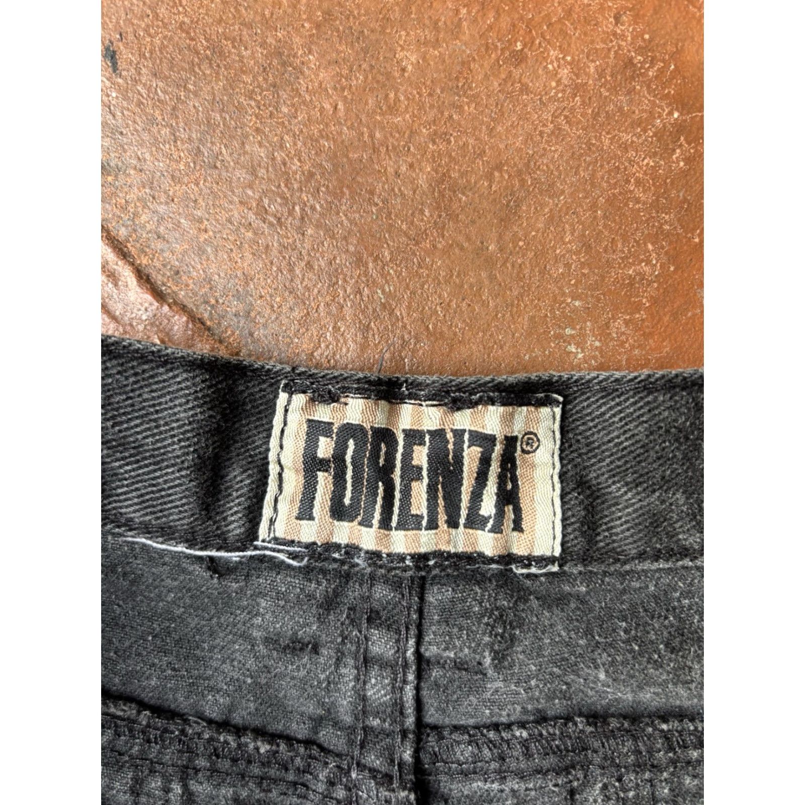 Vintage VINTAGE 90s Forenza Jeans Women’s 18x30 Baggy Zipper Pockets Grunge Emo Denim Black 100% Cotton Jeans Women’s Size 18 Inseam 27.5 in Size 24" / US 00 / IT 34 - 4 Thumbnail