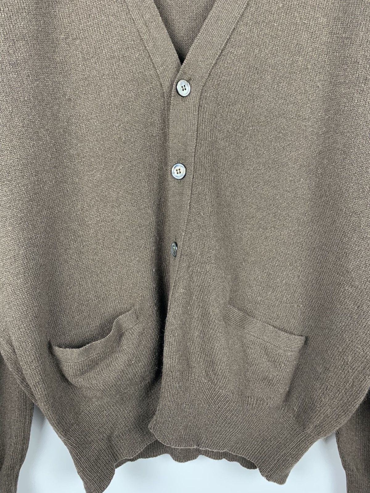 Johnstons Of Elgin Vintage Johnstons of Elgin Wool Cardigan Buttons Size 46 Size US S / EU 44-46 / 1 - 4 Thumbnail