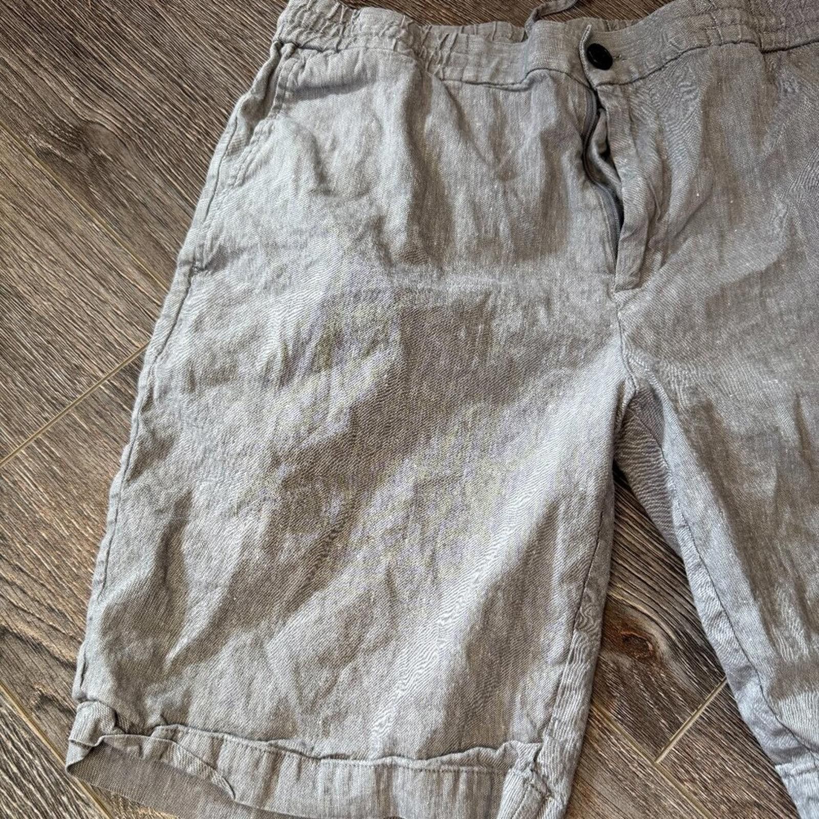 Theory Theory Men Shorts Light Gray Size Medium Premium Casual Size US 32 / EU 48 - 3 Thumbnail
