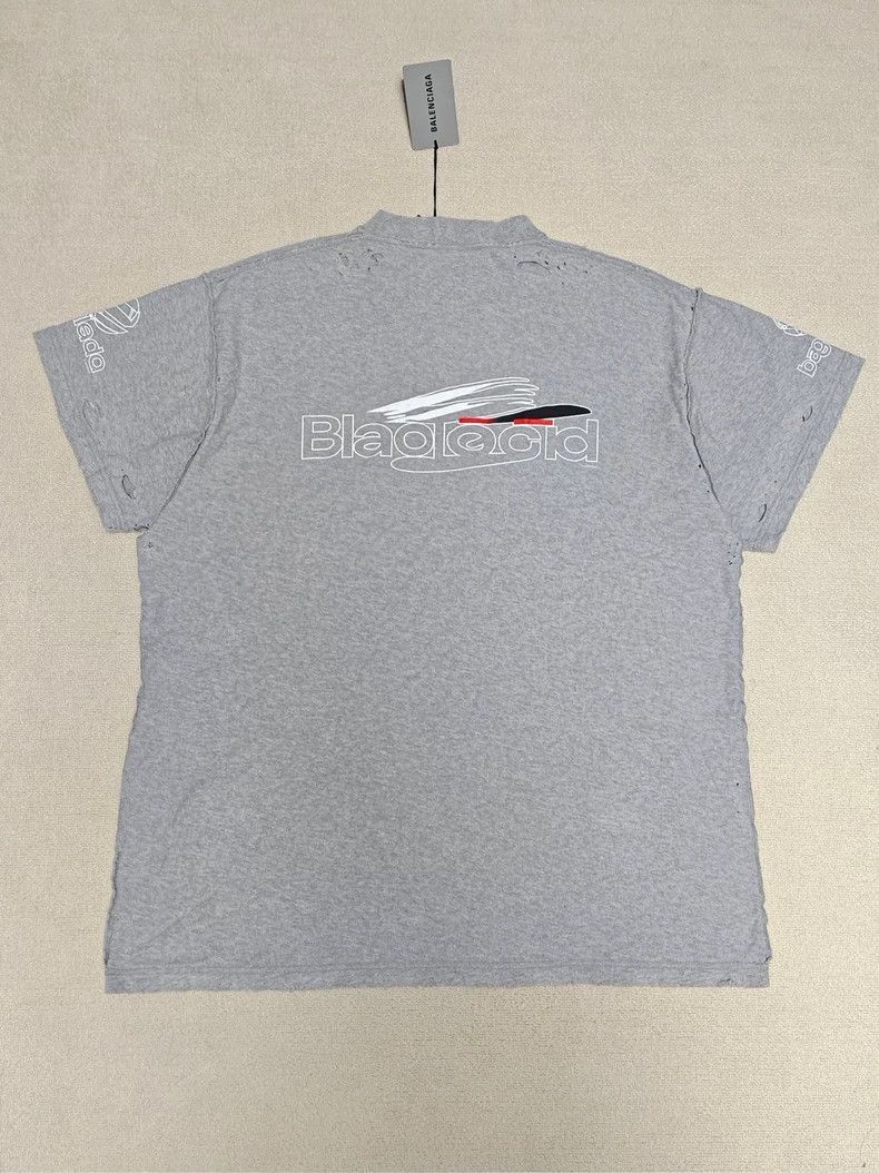 Balenciaga Balenciaga Balenciaga Gray Distressed Short Sleeve T-Shirt Size US S / EU 44-46 / 1 - 2 Thumbnail