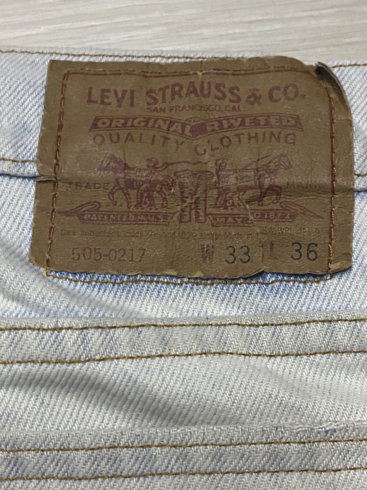 Levi's Vtg Levis 505 90s Grunge Light Wash Distressed Loose Jean Size US 32 / EU 48 - 14 Thumbnail