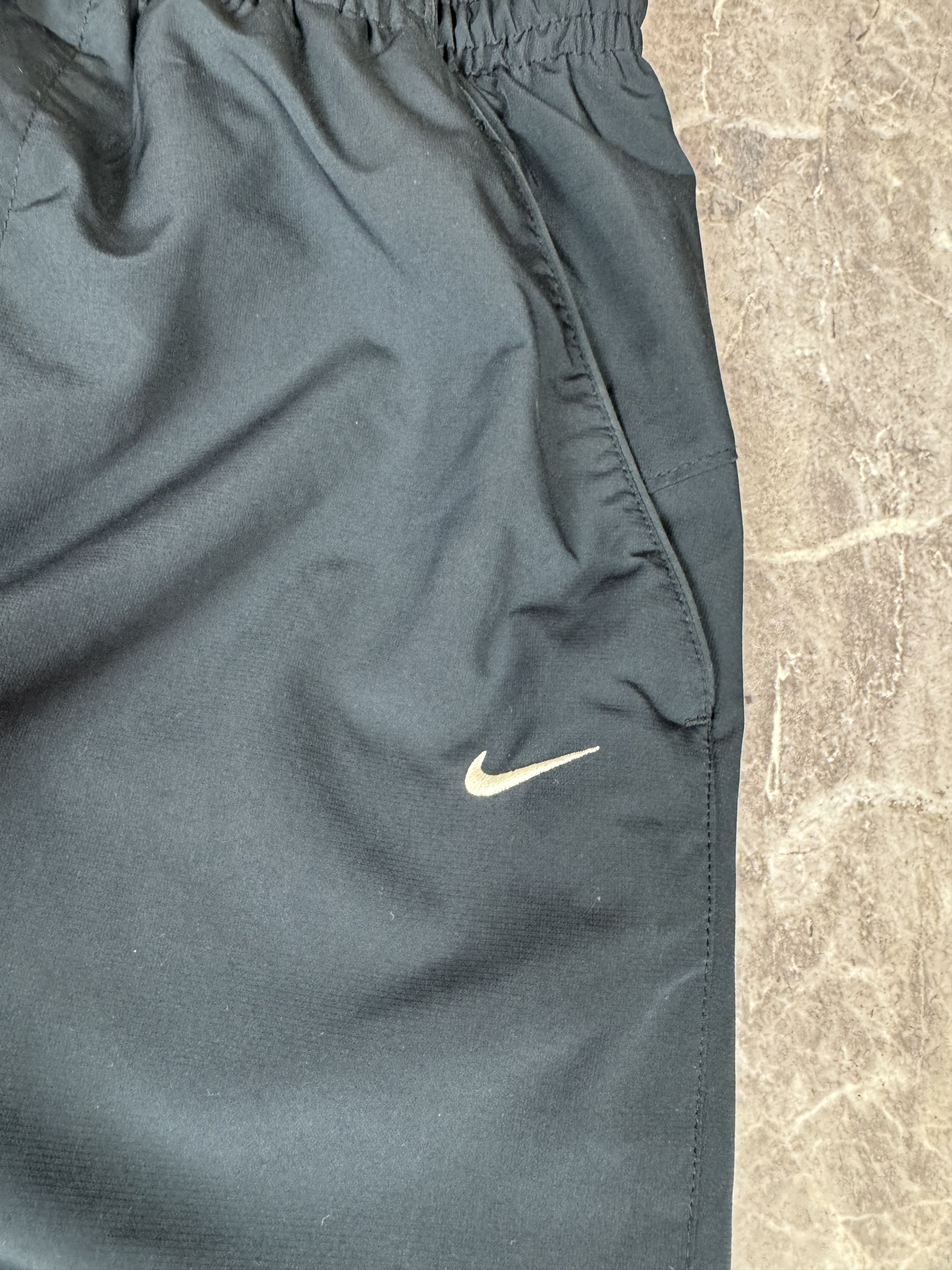 Nike Nike Vintage Mens Nylon Track Pants Size US 34 / EU 50 - 3 Thumbnail